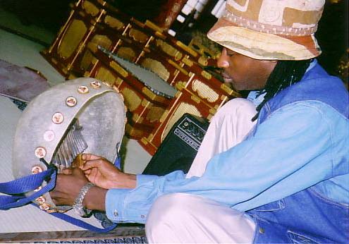 ���W�i���h�A���y���R���T�[�g��̂ЂƂƂ��B